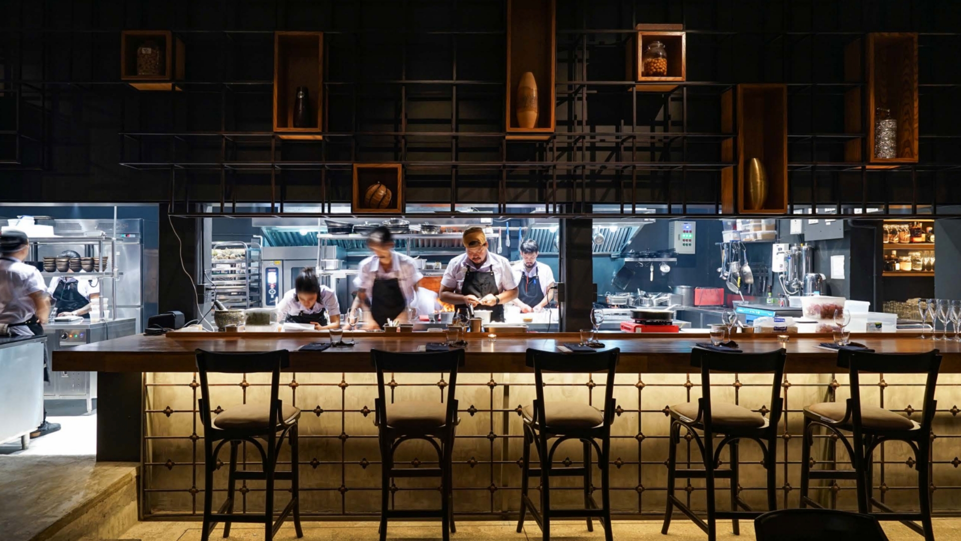 Smart Design Drives Bars and Lounges for Memorable Experiences