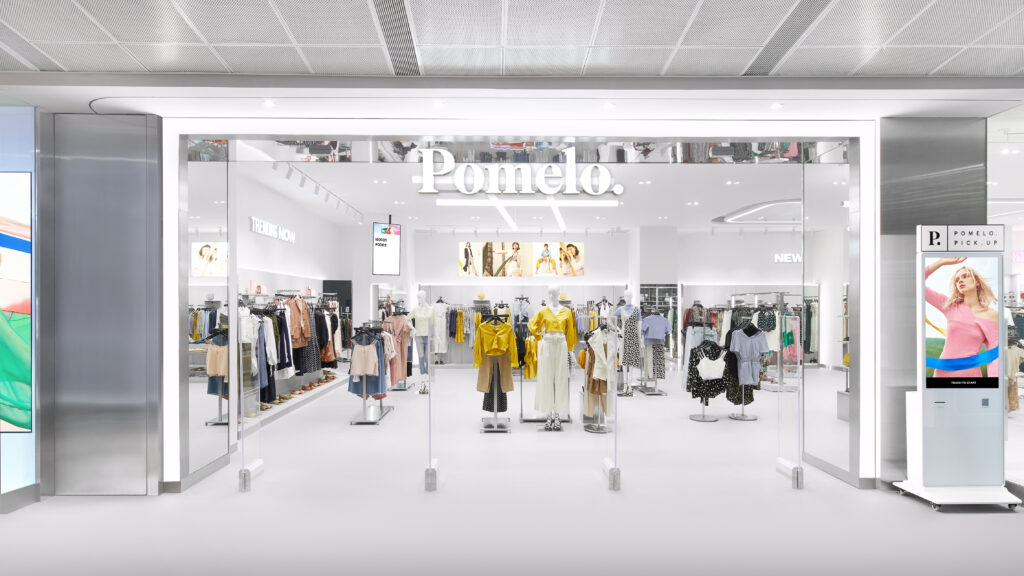 Intelligent Built-in Furniture Optimizes Small Retail Space